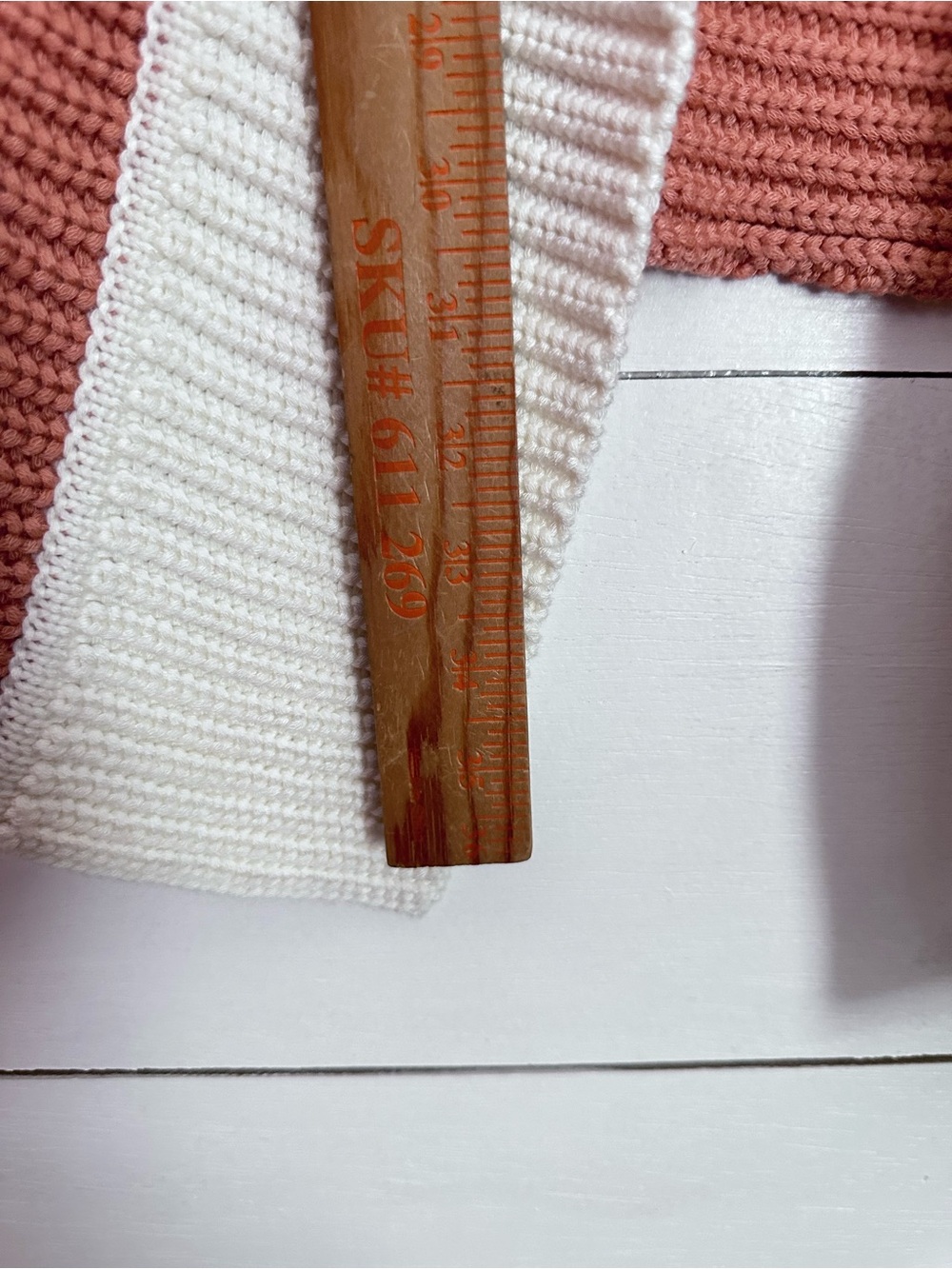 ST. JOHN S cable knit peach-white waterfall open drop sleeve quiet luxury vest - Picture 12 of 13